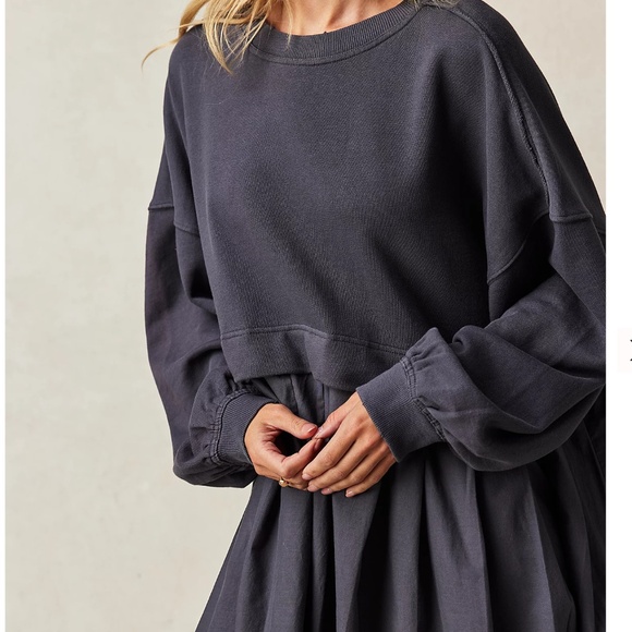 The Chloe Sweatshirt Dress in Black Pepper Sz S NWT - Picture 5 of 10